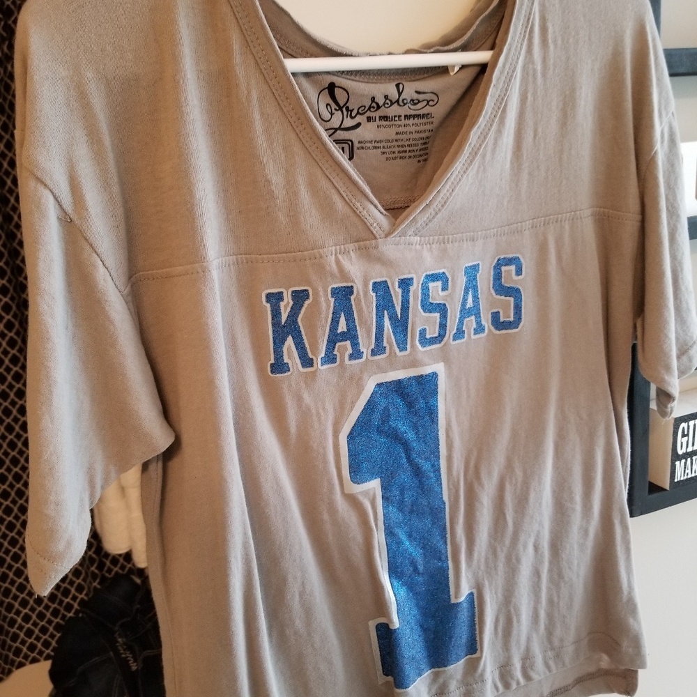 KU tee